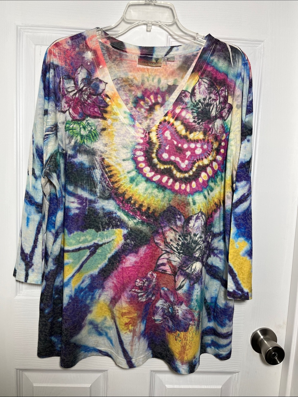 Avenue Multicolor Floral Tie-Dye Long Sleeve V-Neck Top